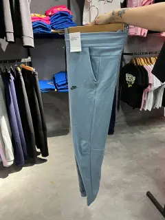 Mono nike azul celeste seriecito