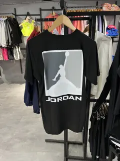 Franela negra jordan brooklyn