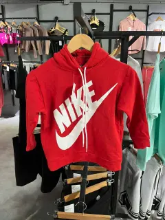 sweater rojo nike grande
